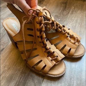 Tan strappy sandal with heel